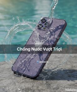 Tạo hiệu ứng nước bắn lên iPhone 14 Pro Max, nhấn mạnh khả năng chống nước của sản phẩm.